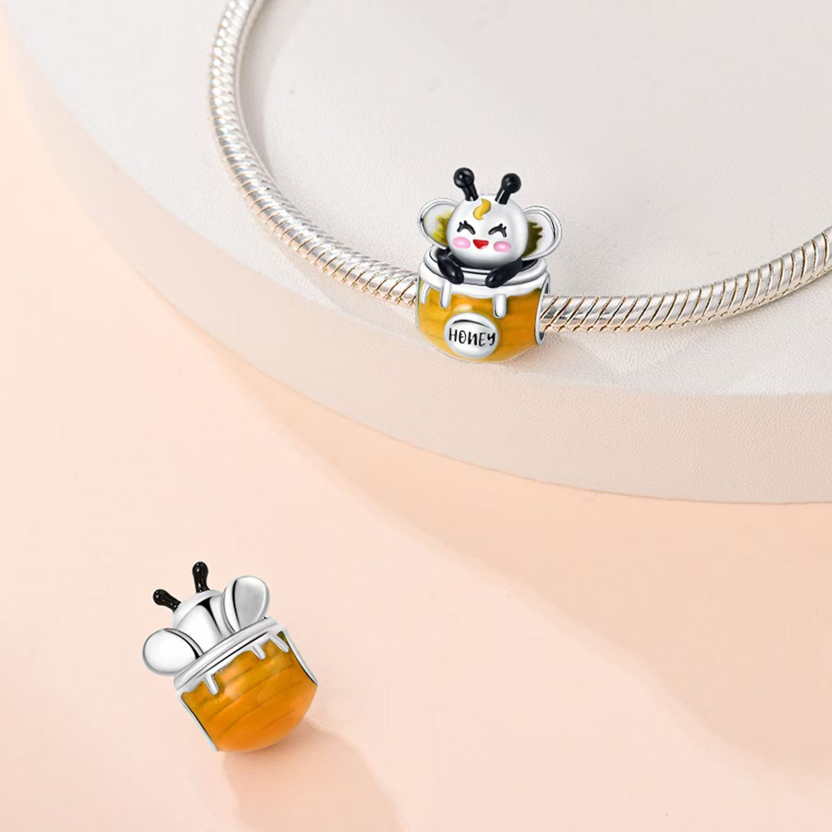 Mézcsupor Méhecske Charm