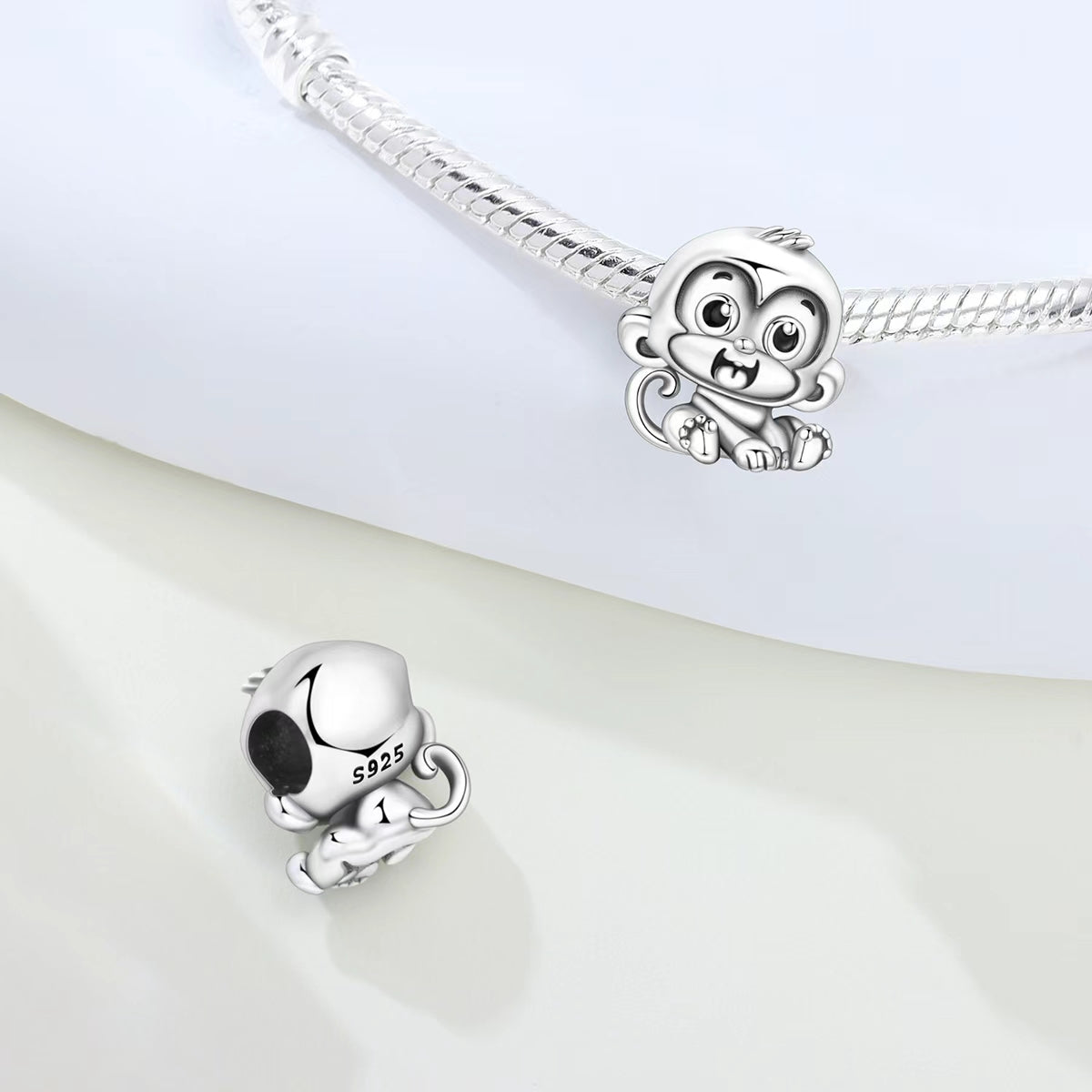 Punch Majom Charm